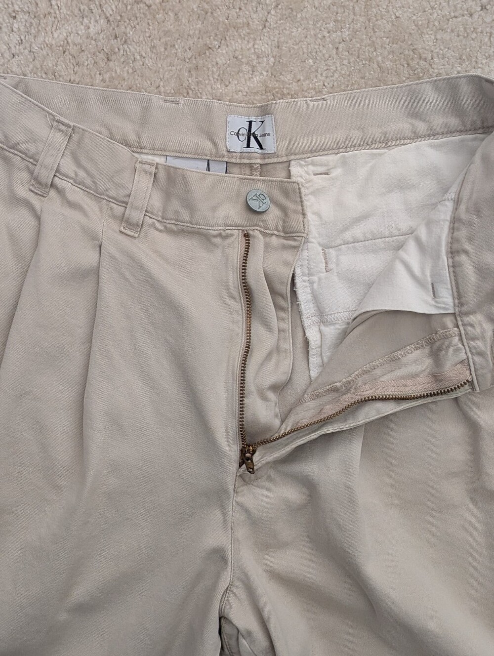 Calvin Klein shorts 30 - Picture 3 of 8